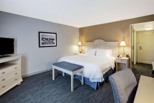 Hampton Inn By Hilton - Suites Cape Cod-West Yarmouth image 27